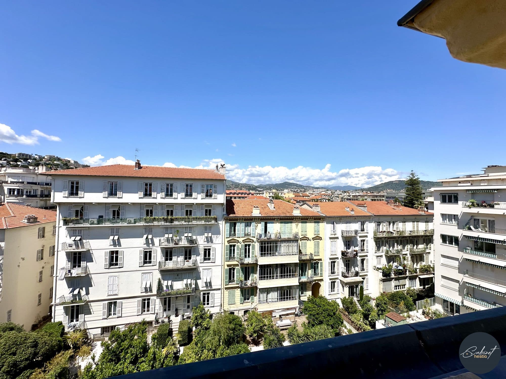 NICE / RUE CAFFARELLI /MUSICIENS / 2 PIÈCES / 43M2 - Miniature 2