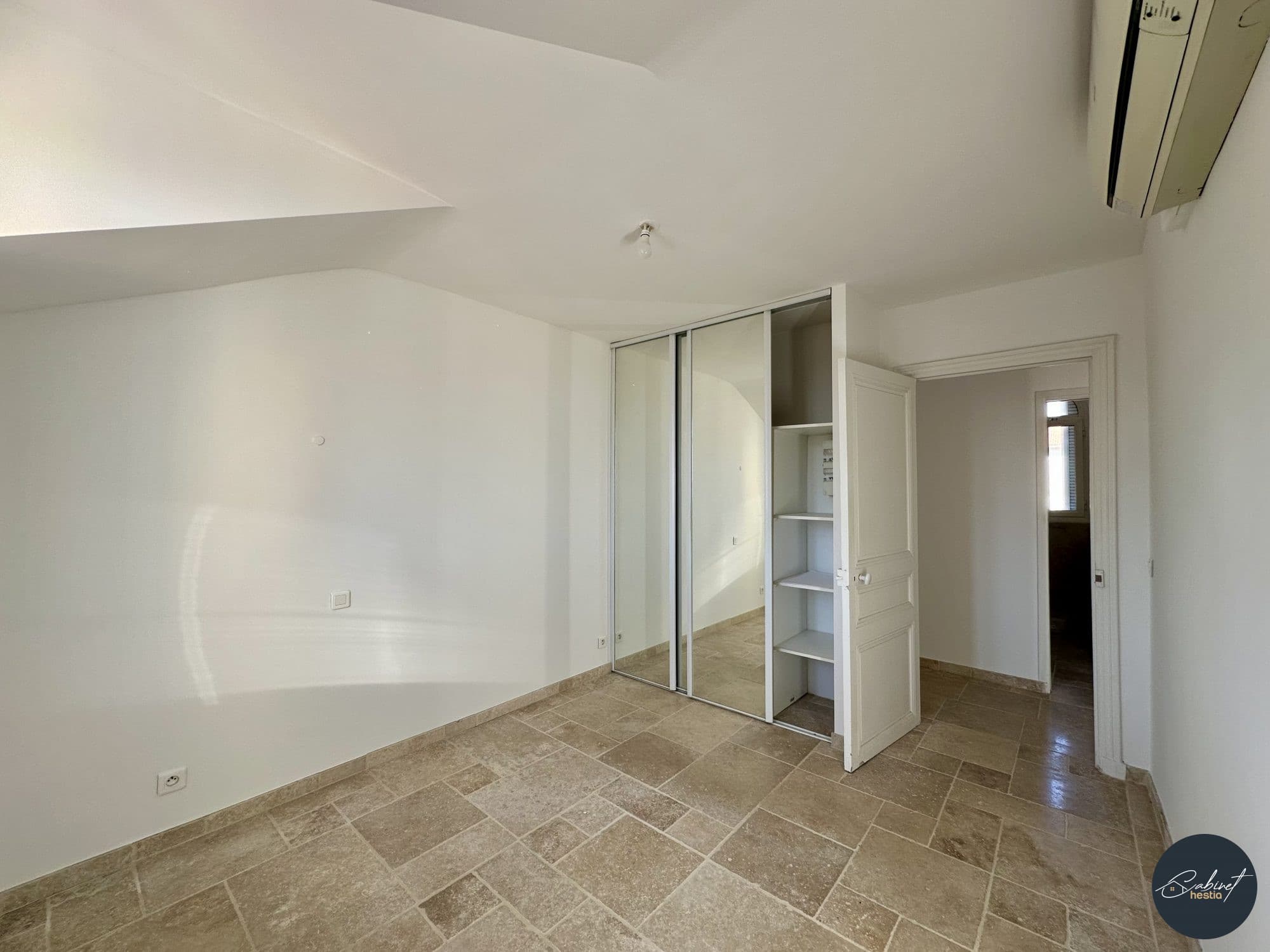 NICE / RUE CAFFARELLI /MUSICIENS / 2 PIÈCES / 43M2 - Miniature 12