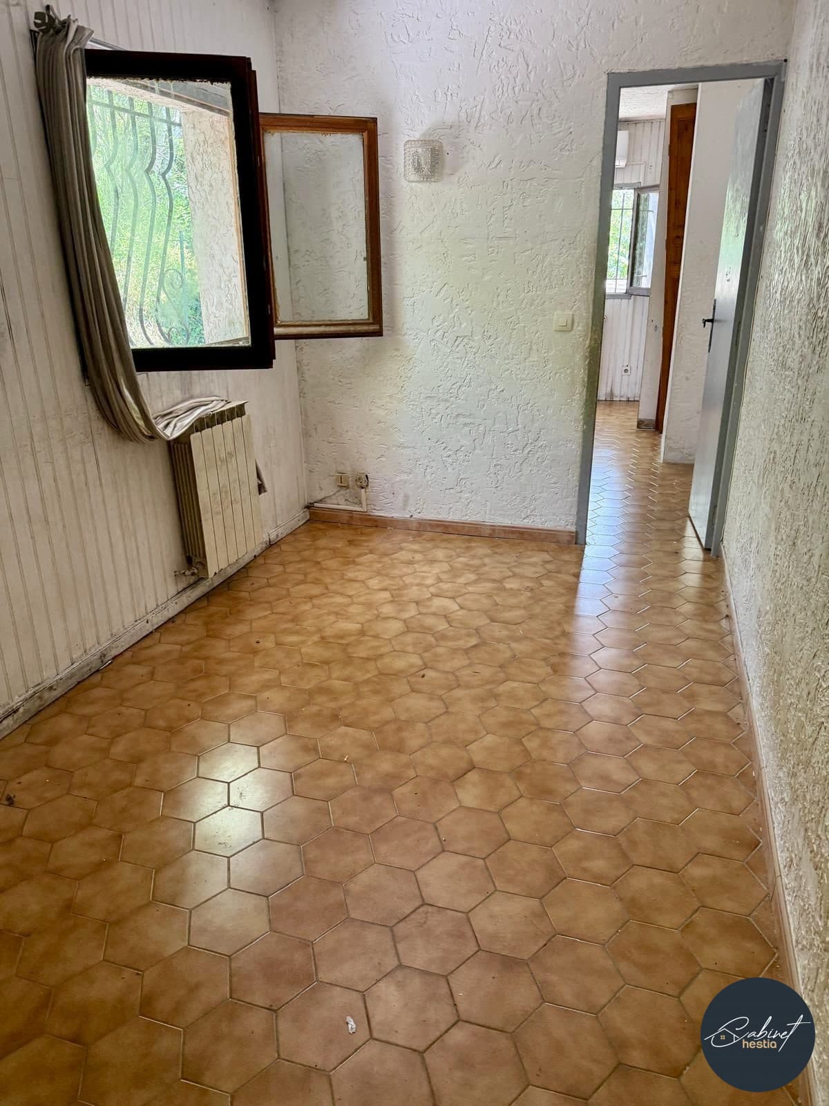 HAUT DE VILLA / DERNIER ETAGE / Saint-Paul-de-Vence / GARAGE / JARDINET / TERRASSE / VERANDAS / RARE : - Miniature 10