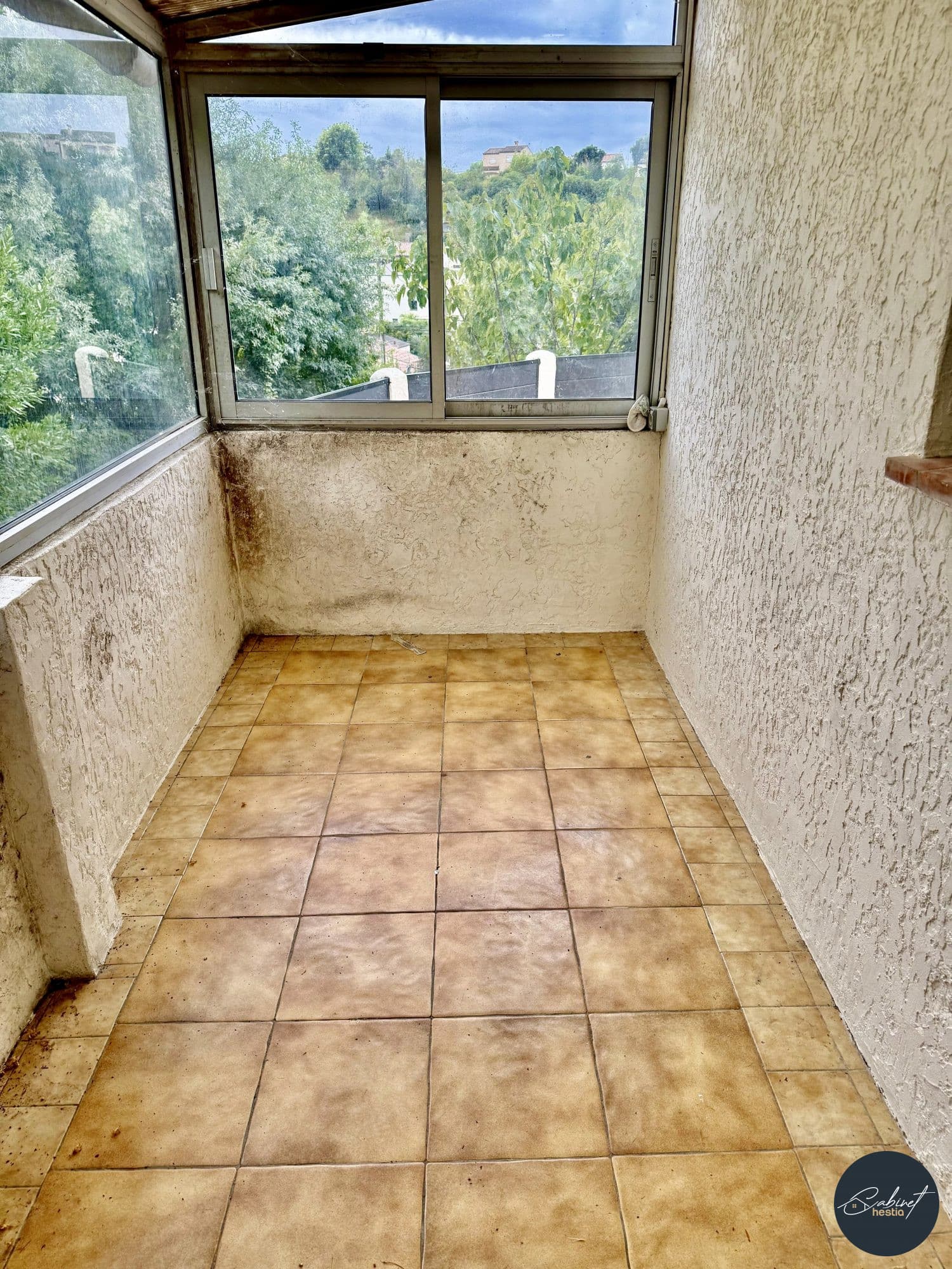 HAUT DE VILLA / DERNIER ETAGE / Saint-Paul-de-Vence / GARAGE / JARDINET / TERRASSE / VERANDAS / RARE : - Miniature 11