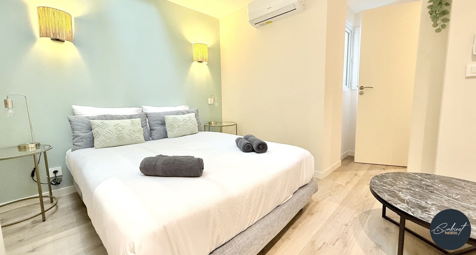 DUPLEX / VIEUX NICE / 200 M DES PLAGES / CALME - Miniature 6