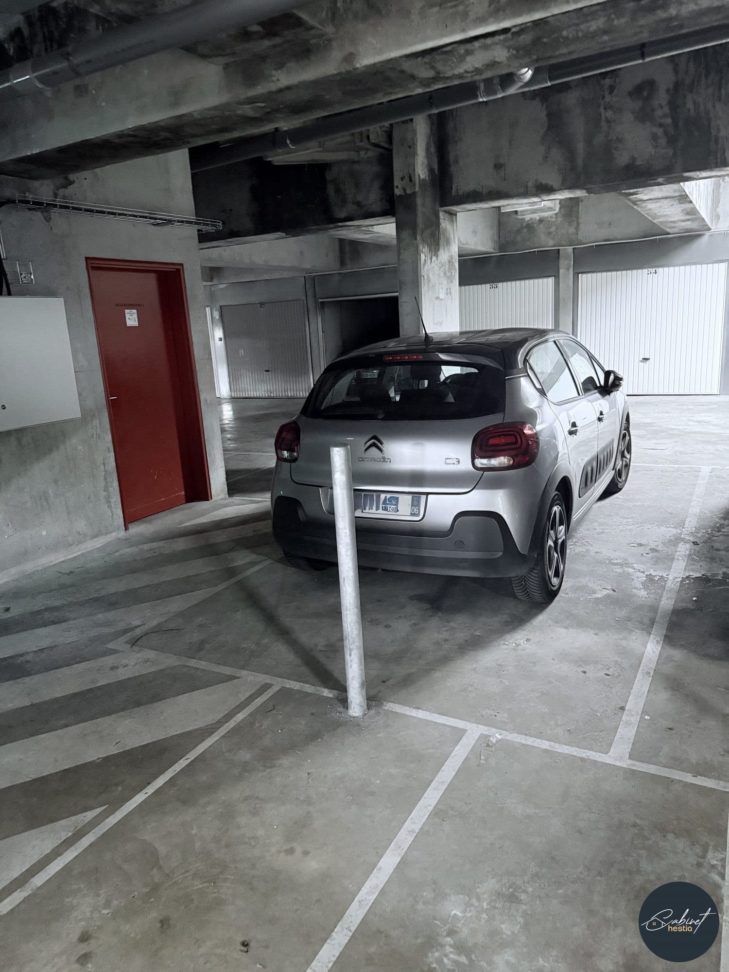 PARKING / NICE LIBERATION - Photo 1