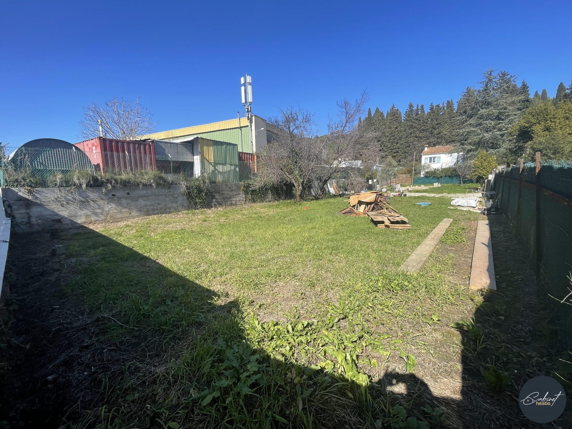 TERRAIN CONSTRUCTIBLE / BIOT / 998M2 / VIABILISÉ - Miniature 2