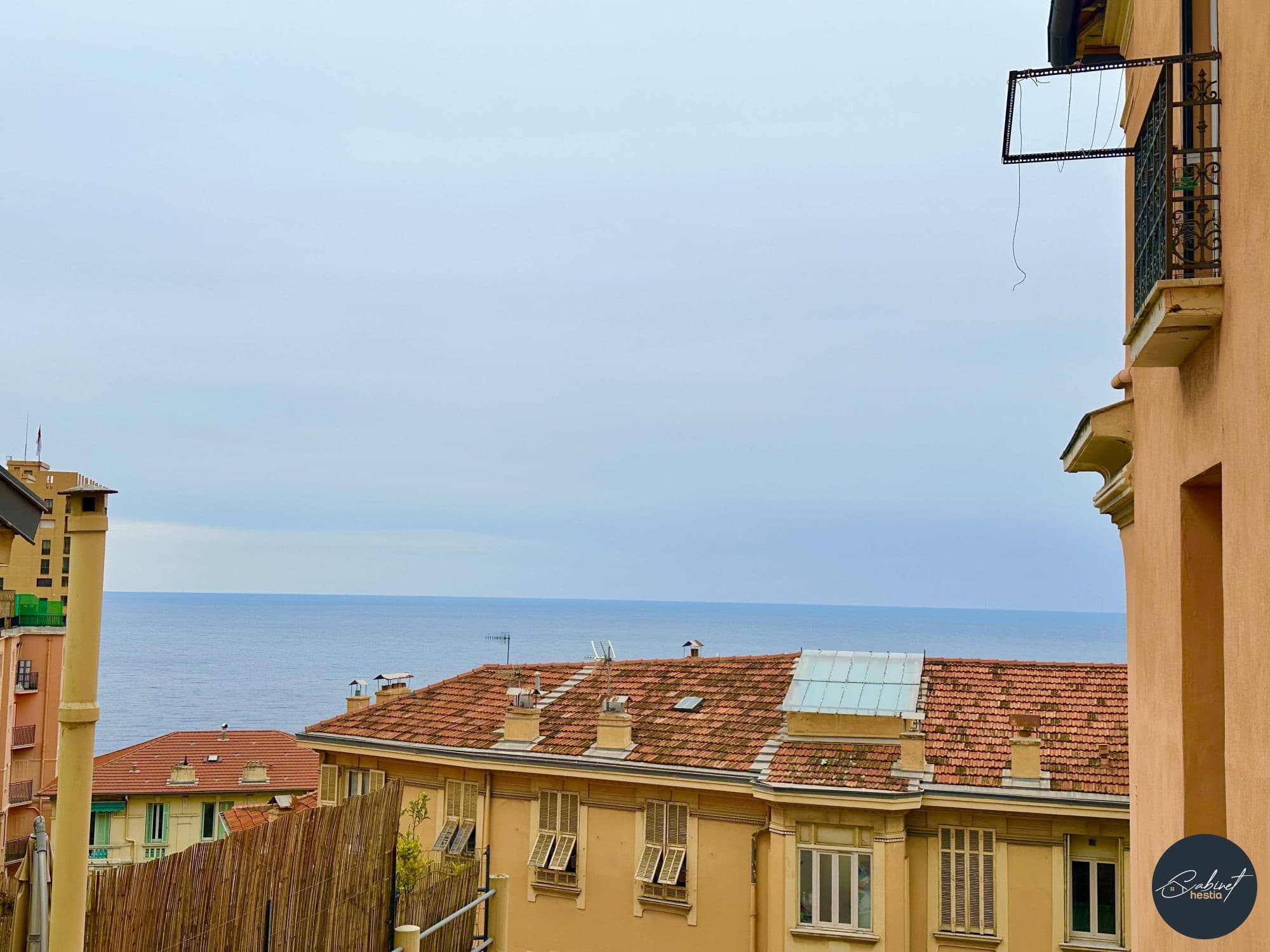 4P / BEAUSOLEIL/ AVENUE DE LA REPUBLIQUE / BALCON / VUE MER - Photo 1